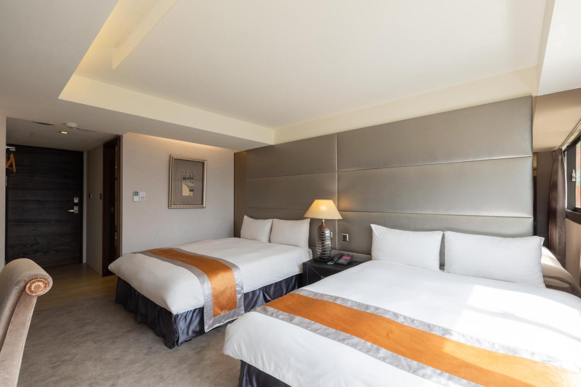 เร็ยเมียแฟชั่นโฮเต็ล Hotel ไถจง ภายนอก รูปภาพ