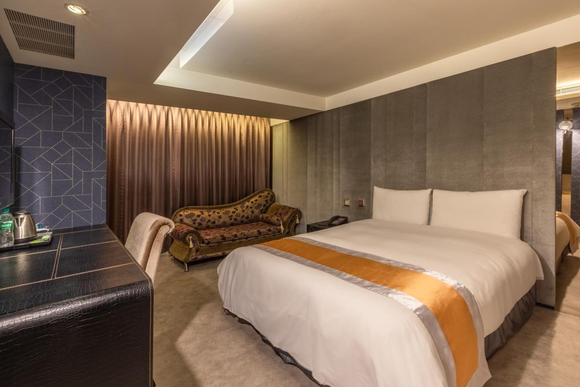 เร็ยเมียแฟชั่นโฮเต็ล Hotel ไถจง ภายนอก รูปภาพ