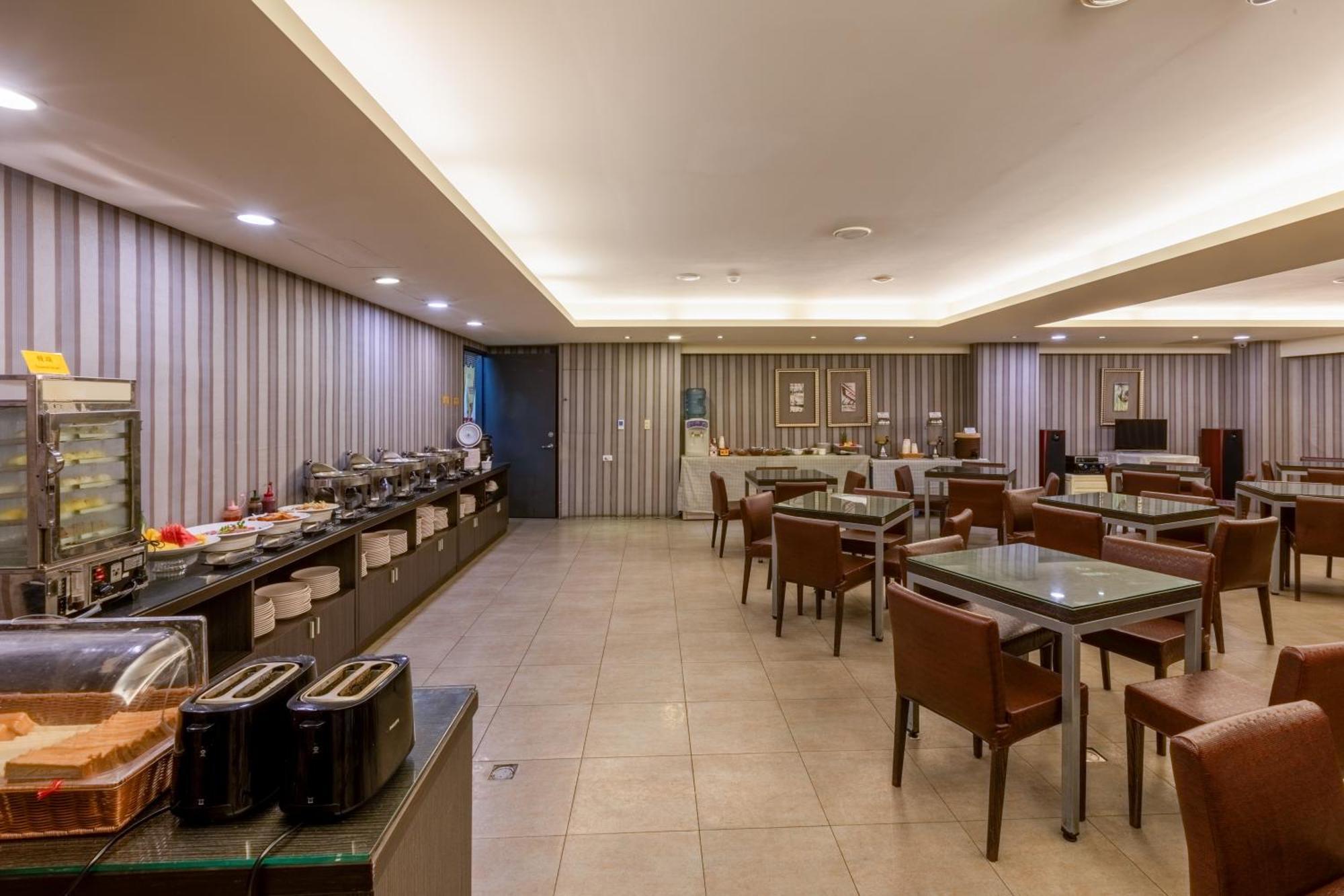 เร็ยเมียแฟชั่นโฮเต็ล Hotel ไถจง ภายนอก รูปภาพ