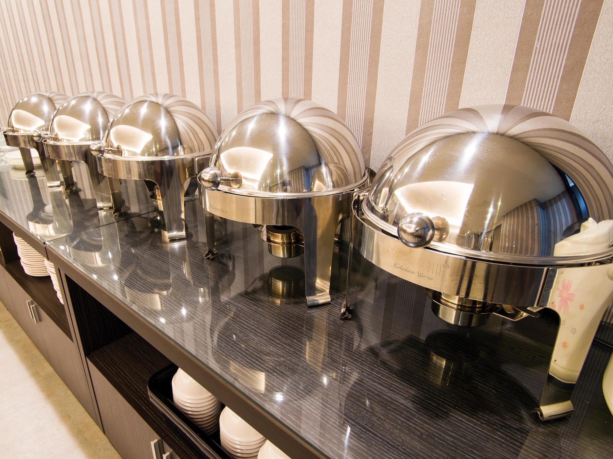เร็ยเมียแฟชั่นโฮเต็ล Hotel ไถจง ภายนอก รูปภาพ